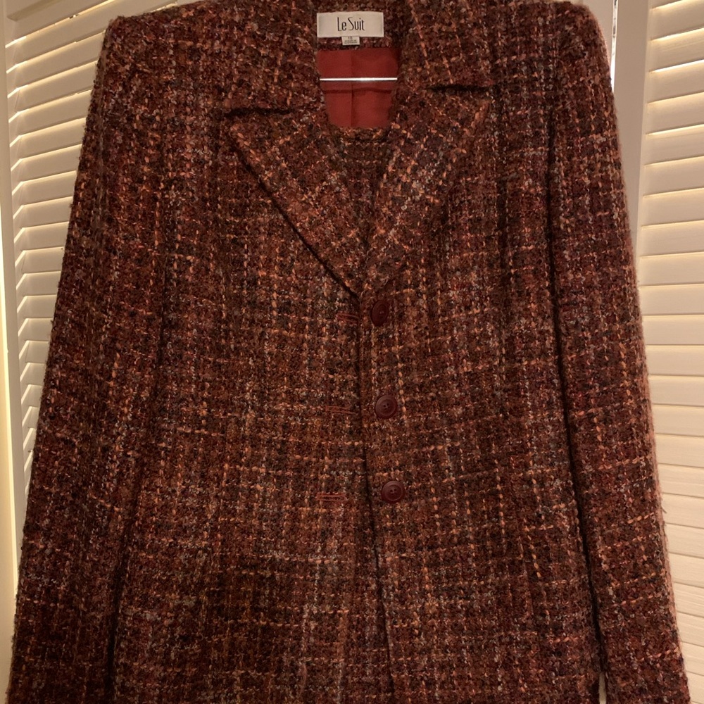 Tweed skirt suit